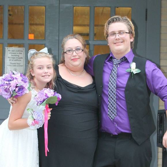 Meet your Posher, Michelle - Picture 1 of 1